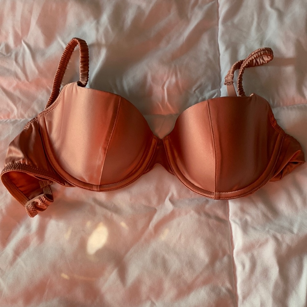 Pink champagne bra size 32 D